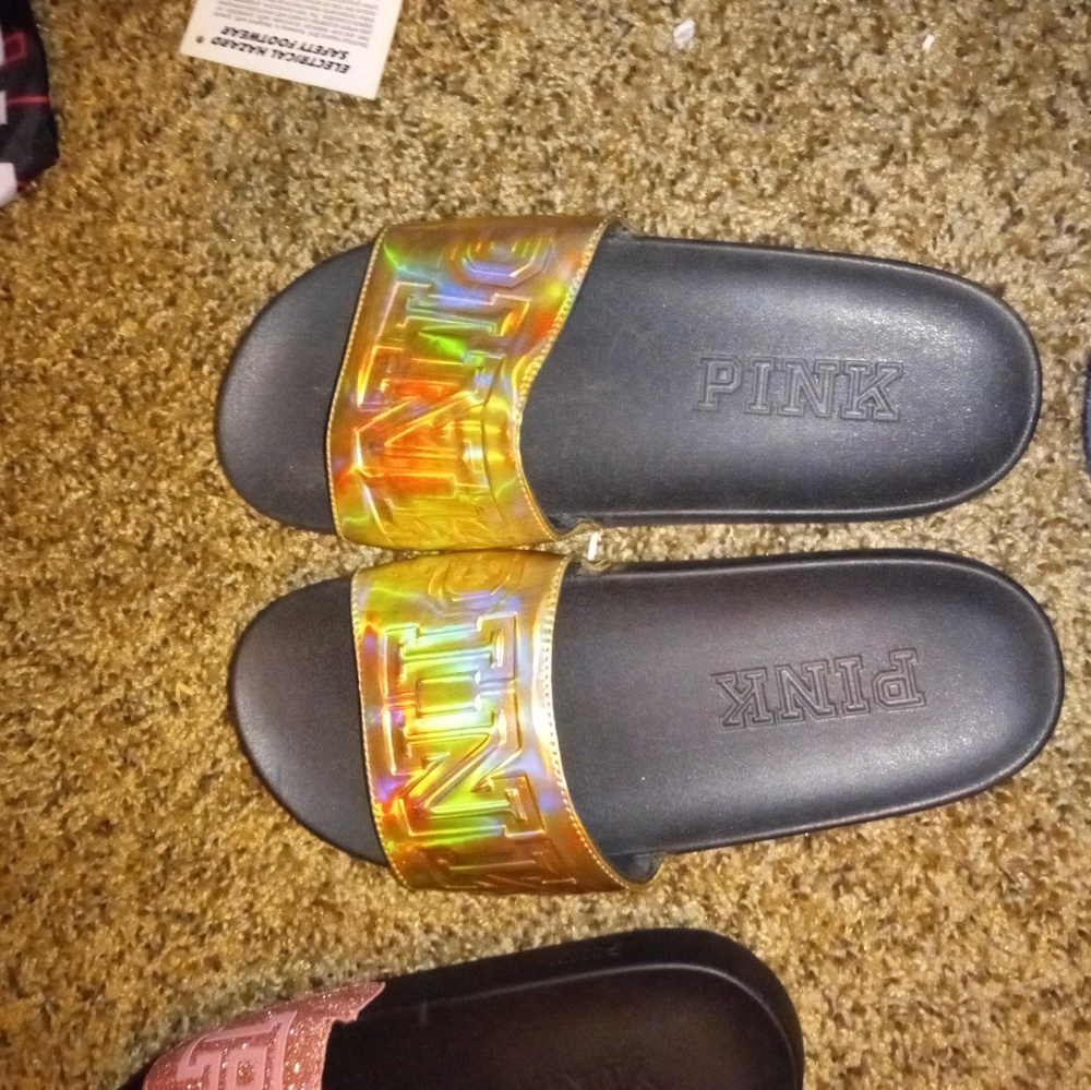Pink slides medium new